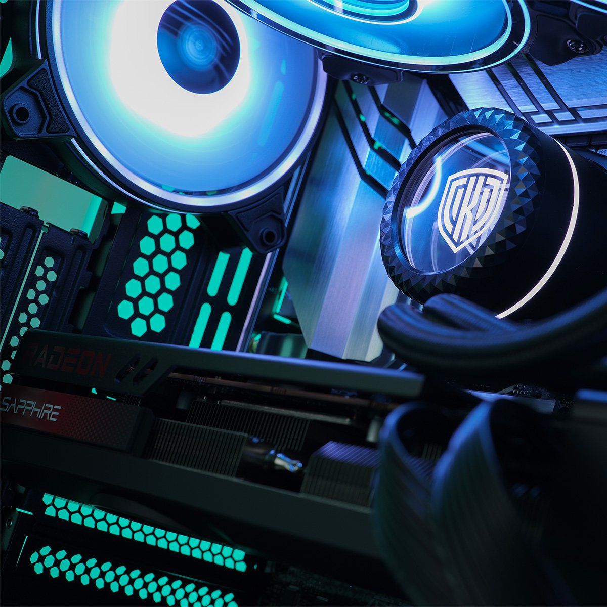Gaming PC — Core i5-14600KF · 32GB RAM DDR5 · RX 7700 XT OC 12GB · 1TB NVMe SSD
